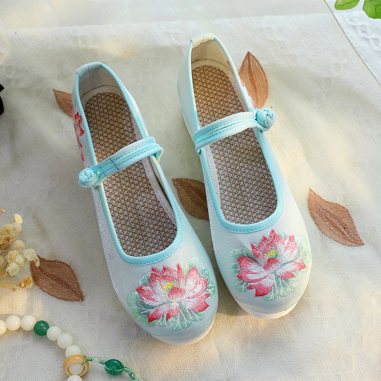 2026 Kadın Beyaz ve Yeşil Lotu - Embroidery Yes incelemesi ve fiyatı