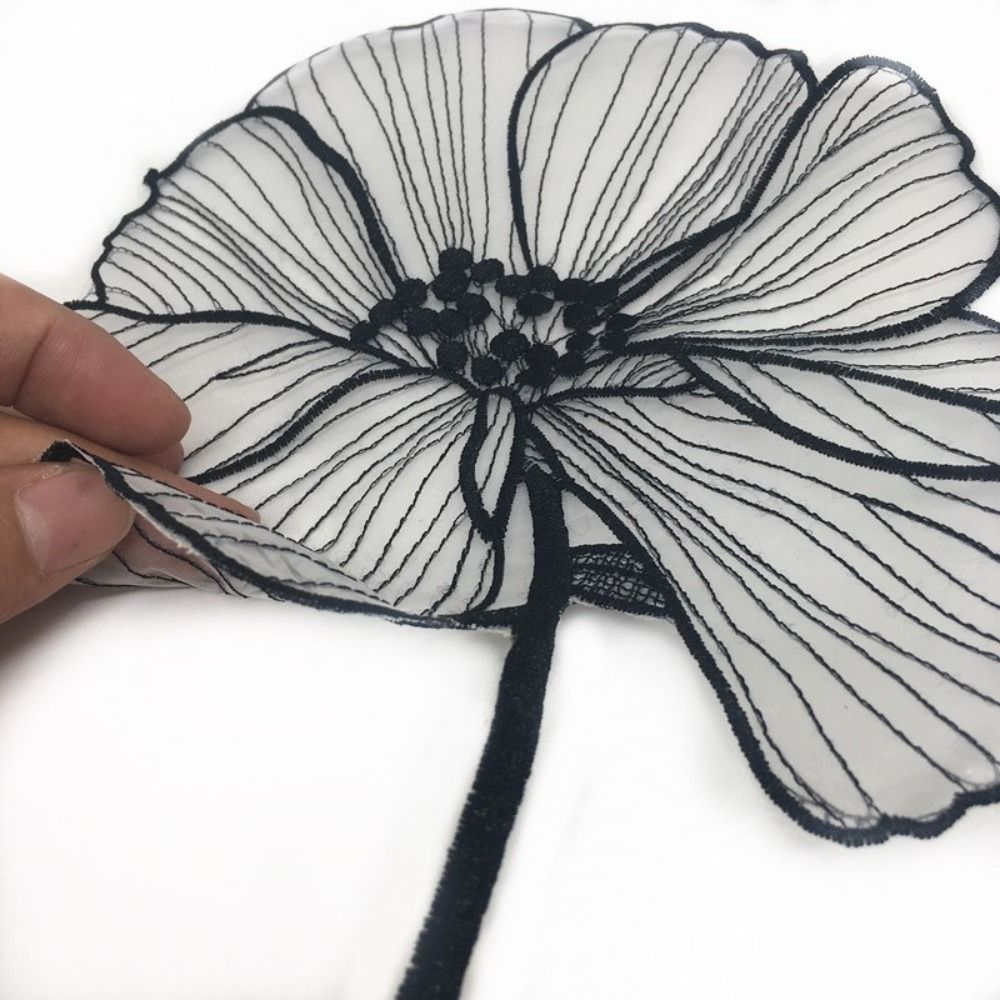 Nakış Yaması İşlemeli Çiçek Ap - Embroidery On Black Shirt incelemesi ve fiyatı