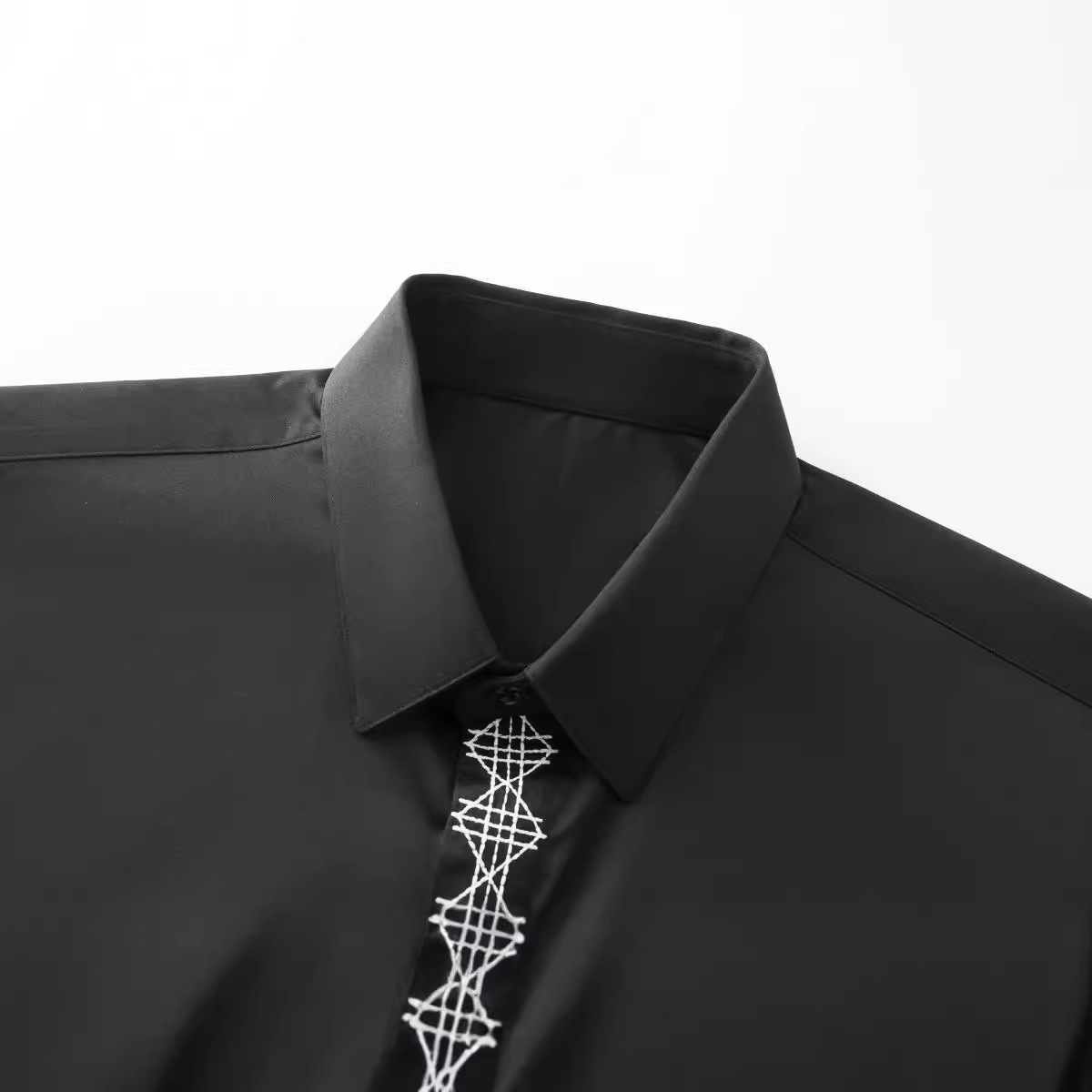 Sonbahar ve kış yeni ürün: ön  - Embroidery On Black Shirt incelemesi ve fiyatı